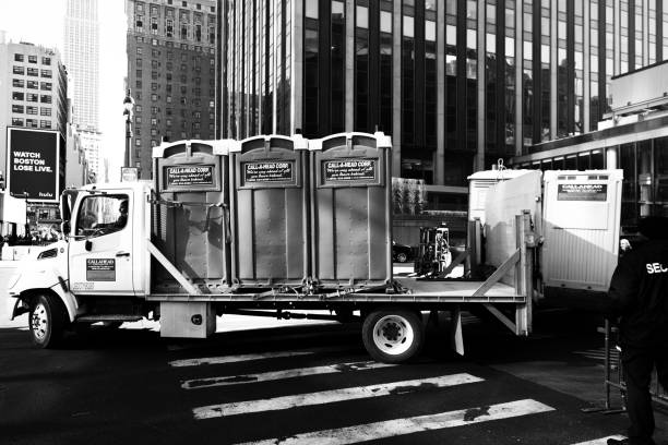 Best Luxury portable toilet rental  in Serenada, TX